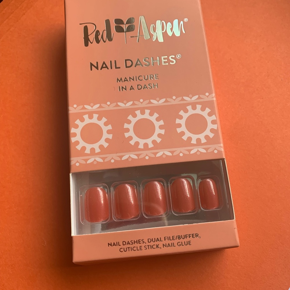 Red Aspen Nails
